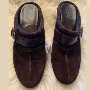 Clarks 'Santa Fe' Brown Suede Buckle Clogs Mules